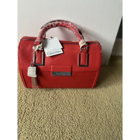Damaged Defective Peeling Red Calvin Klein Satchel Bowling Bag *missing strap - Picture 13 of 13